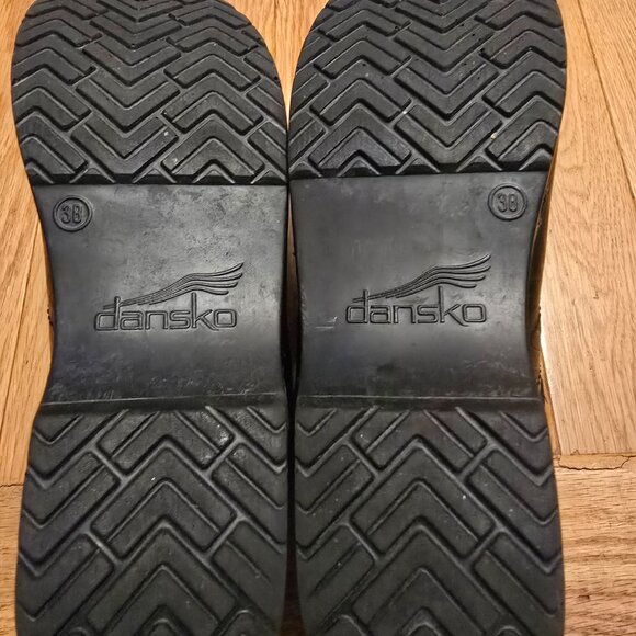 Black Dansko Professional Clogs – Size 7.5 - 8 (38) – Excellent Condition - Picture 2 of 5